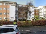Flat to rent in Broughton Road, London W13