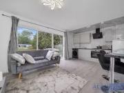 Flat to rent in Cadiz Road, Dagenham RM10