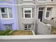 Flat to rent in Caledonian Road, Brighton BN2