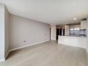 Flat to rent in Cambridge Road, Barking IG11