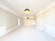 Flat to rent in Canfield Gardens, South Hampstead NW6
