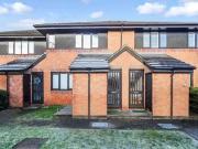 Flat to rent in Carman Court, Longfield Road HP23