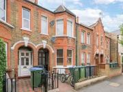Flat to rent in Carr Road, Walthamstow E17