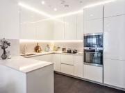 Flat to rent in Charles Clowes Walk, Nine Elms SW11