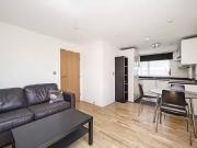 Flat to rent in Cheshire Street E2, Shoreditch, London