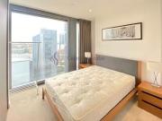 Flat to rent in City Road, London EC1V