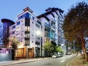 Flat to rent in City Tower, Canary Wharf, London E14