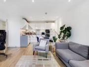 Flat to rent in Collet House, Wandsworth Road SW8