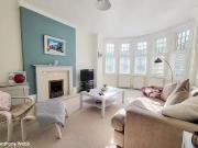 Flat to rent in Cranley Gardens, Palmers Green N13