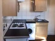 Flat to rent in Cricklewood Broadway, London NW2