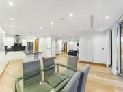 Flat to rent in Crossharbour Plaza, Canary Wharf, London E14