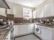 Flat to rent in Darell Road, Richmond TW9