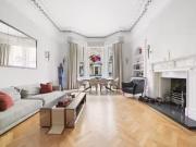 Flat to rent in De Vere Gardens, London W8 Flat to rent in De Vere Gardens, London W8