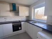 Flat to rent in Dellow Close, Ilford IG2