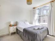 Flat to rent in Denbigh Street, Pimlico SW1V