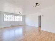 Flat to rent in Durrels House, 28 46 Warwick Gardens,...