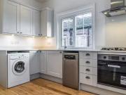 Flat to rent in Ealing Park Mansions, South Ealing Road,...
