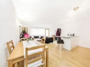Flat to rent in Edgeley Road, London SW4
