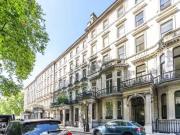 Flat to rent in Ennismore Gardens, London SW7