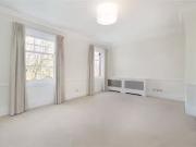 Flat to rent in Evelyn Gardens, Chelsea, London SW7