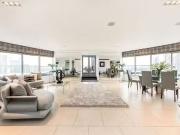 Flat to rent in Fairmont Avenue, Canary Wharf E14