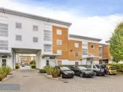 Flat to rent in Felixstowe Court E16