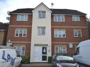 Flat to rent in Fenman Gardens, Ilford IG3
