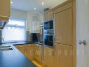 Flat to rent in Finchley Road, London NW11