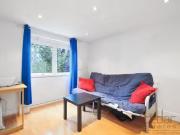 Flat to rent in Finchley Road, West Hampstead NW3