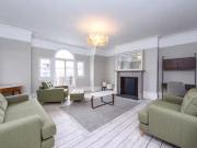 Flat to rent in Fortune Green Road, West Hampstead,...