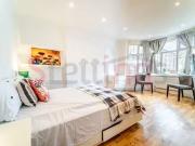 Flat to rent in Foscote Road, London NW4