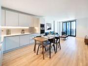 Flat to rent in George Street, Croydon CR0