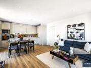 Flat to rent in George Street, Croydon CR0