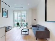 Flat to rent in Great West Road, Brentford TW8
