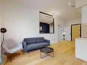 Flat to rent in Great West Road, Brentford TW8