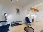 Flat to rent in Great West Road, Brentford TW8