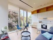 Flat to rent in Great West Road, Brentford TW8