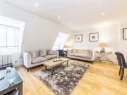 Flat to rent in Grosvenor Hill, Mayfair, London W1K