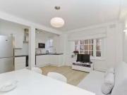 Flat to rent in Grove End Road, St John's Wood NW8