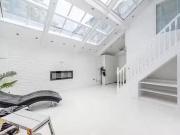 Flat to rent in Gunter Grove, Chelsea, London SW10