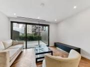Flat to rent in Hampton House, Kings Road Park, London SW6