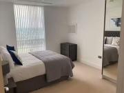 Flat to rent in Harbour Way, London E14