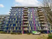 Flat to rent in Hatton Road, Wembley HA0