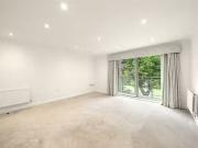 Flat to rent in Hersham Road, Walton On Thames, Surrey KT12