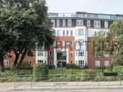 Flat to rent in High Road, London E18