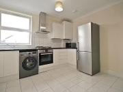 Flat to rent in High Street, Hounslow TW3