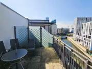 Flat to rent in High Street, London E15