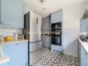 Flat to rent in High Street, London N14