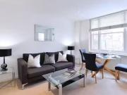 Flat to rent in Hill Street, London W1J