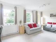 Flat to rent in Hillgate Place, Clapham South SW12